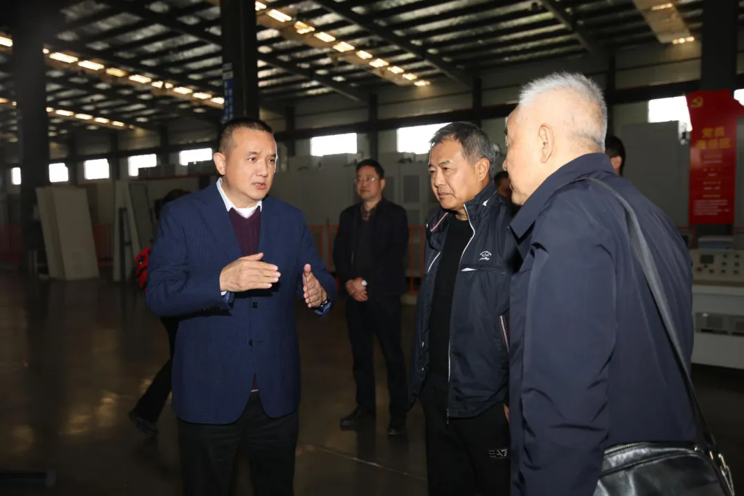 看見未來，才有未來?——中國服務(wù)型制造產(chǎn)業(yè)聯(lián)盟專家印建安一行赴大禹電氣考察指導(dǎo)